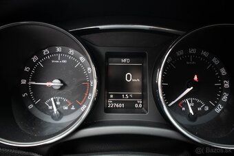 Škoda Superb Combi 1.6 TDI CR DPF Comfort ZNÍŽENÁ CENA - 11