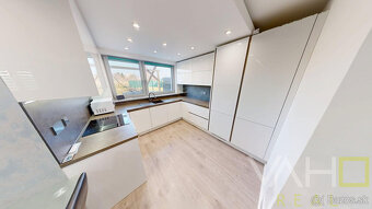 Predaj - Moderná novostavba vo Vlčkovciach - 11