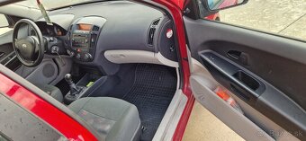 Kia Ceed combi 1.6 crdi 85 kW r.v. 2008 km 350000 - 11