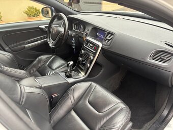 Vovlo V60 R design D4 - 11