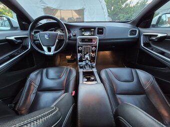 Volvo V60 plugin-hybrid, D5 AWD, r.v. 2016 - 11