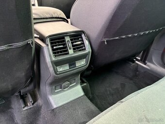 Škoda Karoq 1.5 TSi 110 kW r.v.2023/3 STYLE 40 tkm ČR - 11