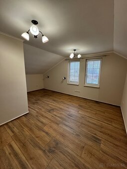 Veľký 2-izbový byt v Palárikove - 11