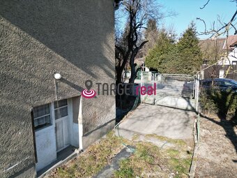 PREDAJ: 5 izbový rodinný s rovinatým pozemkom vhodný na deve - 11