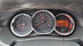 Dacia Duster 1.6 84kw 4x2 benzin M5 1.maj 69000km - 11