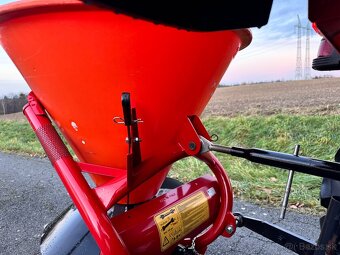 KUBOTA GL23 vyhřívaná kabina • radlice + sypa - 11