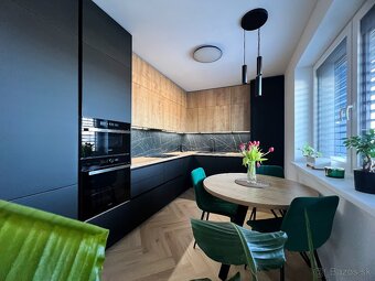 EXKLUZÍVNY 3i byt s terasou 44m,garážové a vonkajšie státie - 11