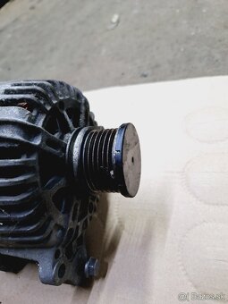 Predám náhradné diely volkswagen Transporter valník 2014. - 11