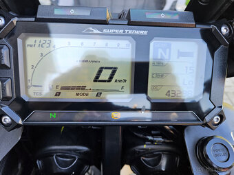 Yamaha XT 1200 ZE Super Tenere ABS - 11