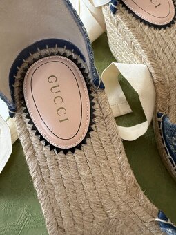 Gucci sandalky - 11