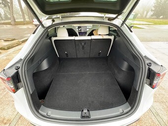 Tesla Model Y LR 514PS Enhanced FSD 47 800 km Biely Interier - 11