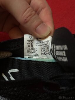 Nike ZoomX Vaporfly Next 3 čierne [size 40] - 11