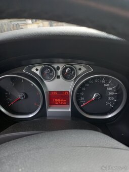 Ford focus - 11