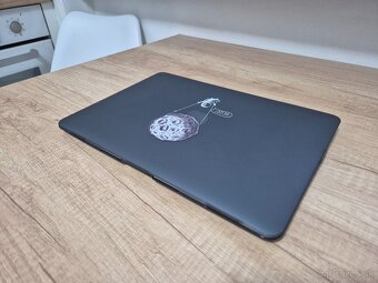 MacBook Air (13-inch, 2015) /Intel Core i5/8GB RAM/128GB SSD - 11