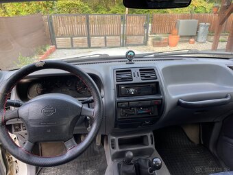 Nissan Terrano 2 2.7TDi - 11