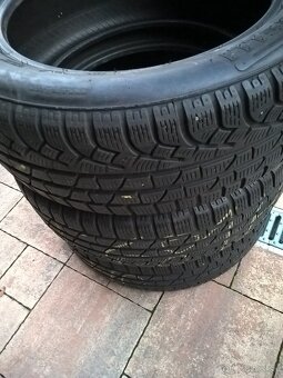 ZIMNÉ 215/55 R17 DUNLOP CONTINENTAL a PIRELLI - OD 15,-€/kus - 11