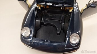 1:18 PORSCHE 911 CABRIO (1994) - 11
