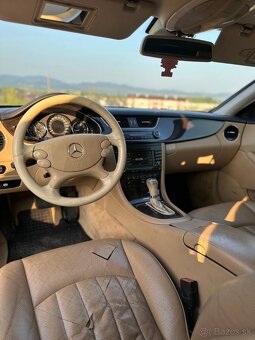 Mercedes-Benz CLS350 - 11