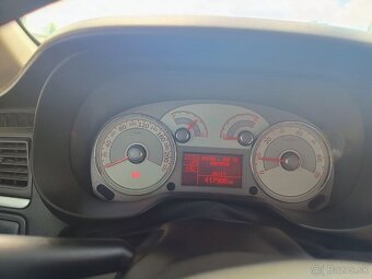 Predám Vymením fiat linea 1.4 T-Jet 88kw - 11