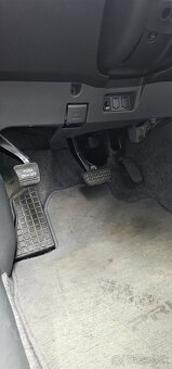 Prius 20, automat - 11