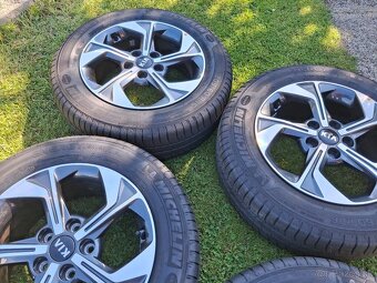 16" ALU 5x 114,3 /KIA,HYUNDAI,..orig/ + 205/60 r16 8mm NOVÁ - 11