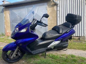 Honda Silver Wing 600 maxi skúter - 11