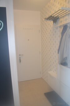 VILADOM KOMENSKÉHO 24A- 1 izb.byt, balk+vonk. park. - 11