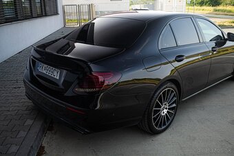 Mercedes-Benz E trieda Sedan 220 d A/T - 11