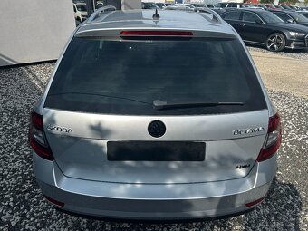 Škoda Octavia Combi 2.0 TDI RS DSG 4x4 - 11