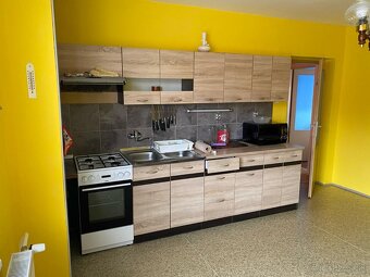 Dvojgeneračný rodinný dom - 11
