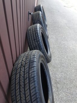Predám letné pneu 215/70 R16 - 11