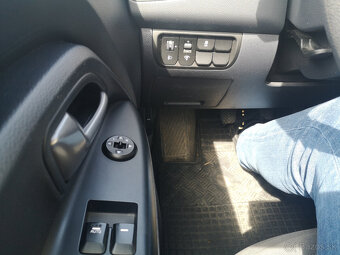 Kia Rio 1,2 D-CVVT Sedan Silver - 11