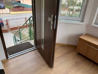 Dvojpodlažný dom v Ľuboticiach – ideálny domov aj investícia - 11