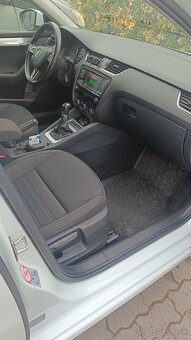Škoda Octavia Combi 1.6 TDI 115k Ambition - 11