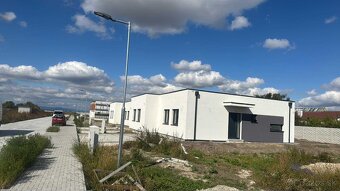 Na predaj 3-izbové DVIJDOMY - 11