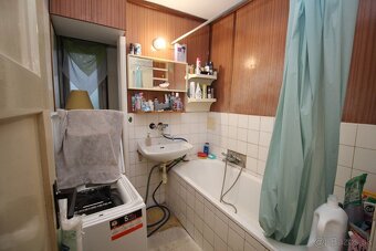 Veľký 4 izbový byt- Garáž- Vlastná záhrada - 11