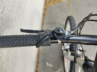 {27}  Horský bicykel Maverick - 11
