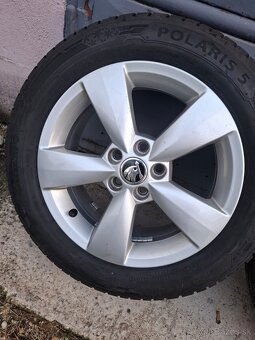 Zimna sada SKODA, Barum 185/60 R15 XL,5x100,8 mm, 2022 - 11
