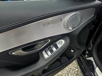 Mercedes-Benz C63 AMG A/T - 11