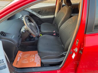 Predám Toyota Yaris 1,0 benzin - 11