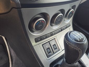 Mazda 3 1.6 16v 80kw/110koni  diesel - 11