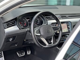 Volkswagen Passat Variant 2.0 TDI Elegance DSG 150PS 2021 - 11