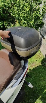 PIAGGIO MP3 300ie r.v.2014 - 11