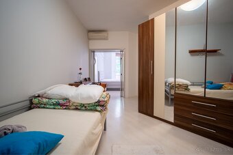 PRENÁJOM 4 izbový byt 120 m2 - Mikulášska, Staré Mesto, BA - 11
