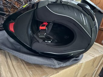 Predam moto prilbu - 11