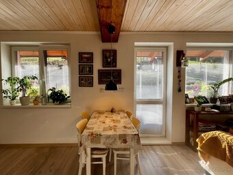 4 izbový bungalov v obci Istebné - 11