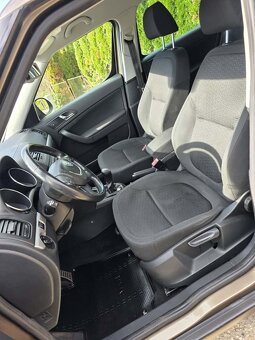 Škoda Yeti 1.8 TSI 4x4 MT6 130 000 km NOVÁ STK - 11