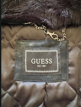 Koženka Guess L čierna - 11