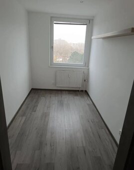 3-izbový byt s loggiou, ul. Šustekova , Bratislava V TOP - 11