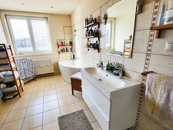 4izbový RD s garážou ,Malacky - centrum - 11